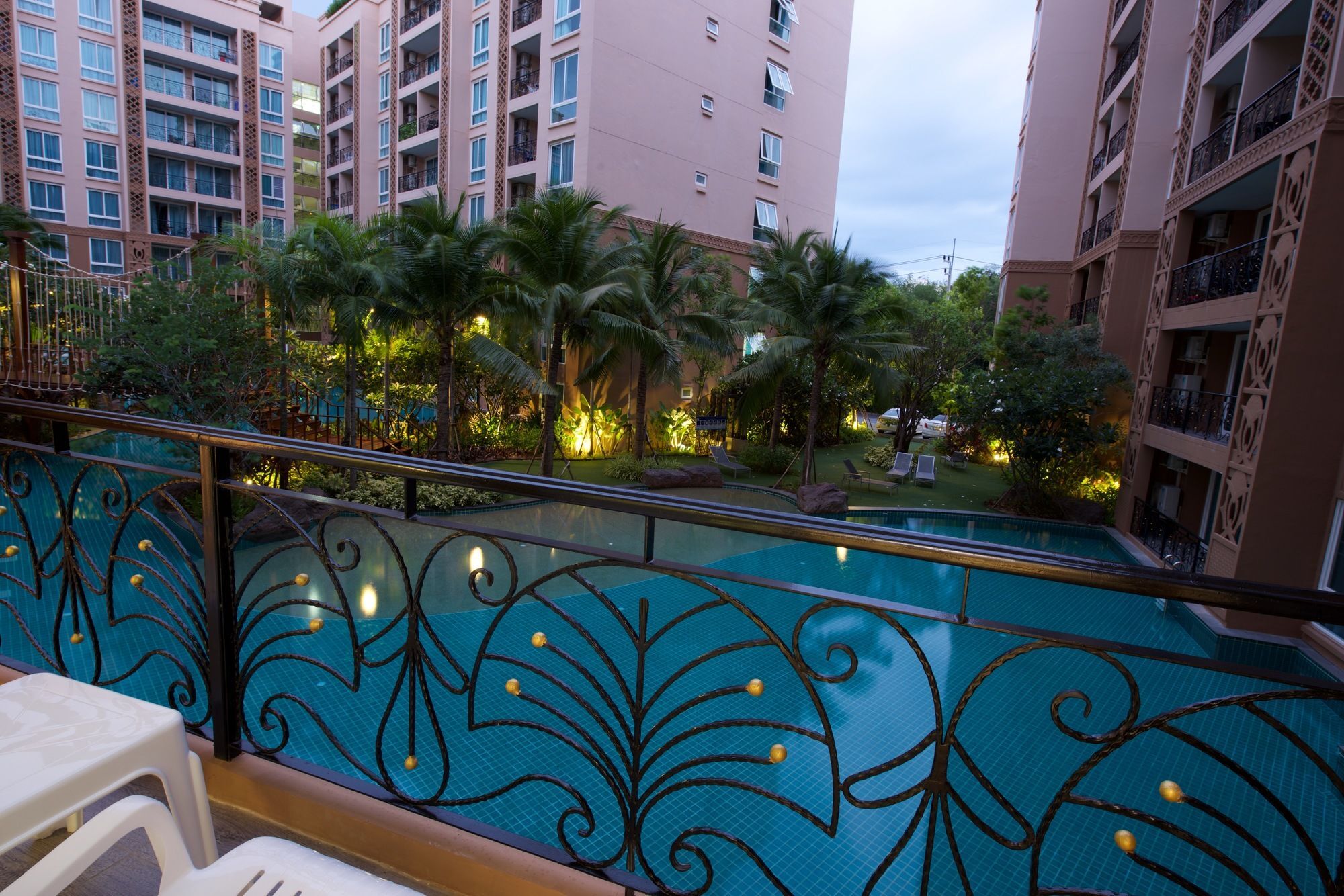 Atlantis Pattaya High Service Jomtien Beach Zewnętrze zdjęcie